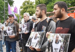 'Onları yalnız bırakmayalım’