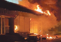 Devrimci direniş kurtarır, ırkçı kalkışma öldürür