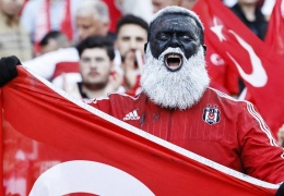 Irkçılık ve faşizme karşı direnişi büyütmek