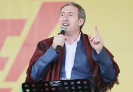 Böyle kardeşlik olmaz!