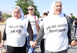 Elini hiç bırakmayacağım