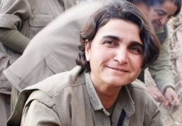 Gulan, bir nehir gibi aktı Kobanî’ye
