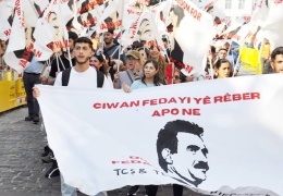 İşbirlikçilerin karşısında, gerillanın yanındayız