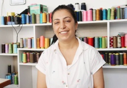 Eşbaşkan, ev işçisi, anne, terzi