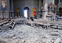 Viyana kapısında bekleyebilirler