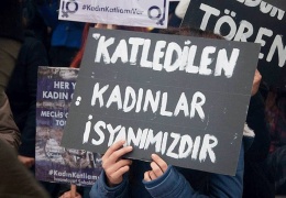 Erkekler 2 kadını katletti