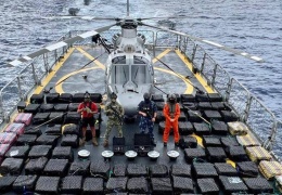 Pasifik’te kokain avı