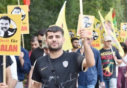 BM önünde özgürlük çağrısı