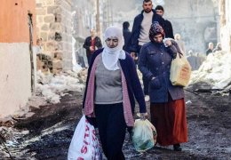 Renkli tabutlarla yapılan ölüm güzellemesi