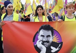 TJK-E, Öcalan için alanlardan ayrılmayacak