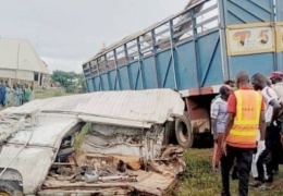 Şoför hız yaptı, 40 çocuk öldü