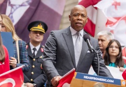 Rüşvetçi başkana emlak soruşturması