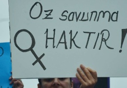 Buradayız, hiçbir yere gitmiyoruz!