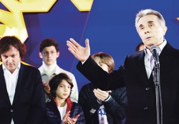 Gürcistan’da iktidar değişmedi