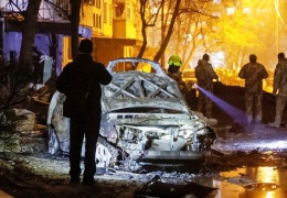 Droneler iki başkenti vurdu