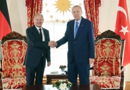 Scholz’dan gider ayak, Kürt düşmanlığı