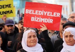 Yerel yönetimleri faşizme bırakmak olmaz