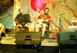 Anonimliğin peşinde bir grup: Bandor