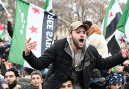 Suriyelilerin başvuruları donduruldu