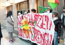 Enternasyonalistlerden eylem