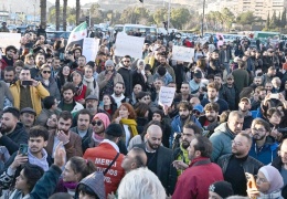 Şam’da demokrasi eylemi