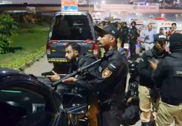 Pakistan’da gece baskını