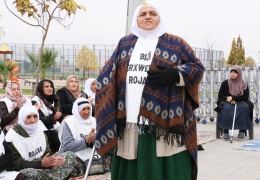 Bastonuyla Rojava için sınırda