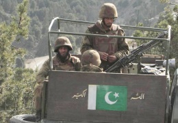 Pakistan, sınırda katliam yaptı