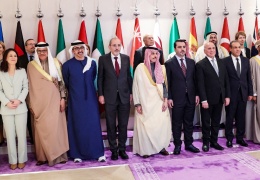 Riyad inisiyatif alıyor