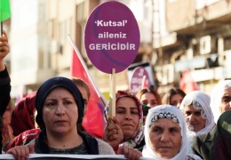 Şef tipi ailede kadınlar işçi ve asker yetiştirecek