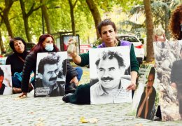 Strasbourg direnişi sürüyor