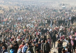 Yüz binler sahilden Kuzey'e yürüyor