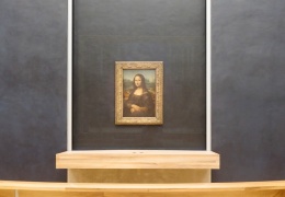 Louvre Müzesi’nde acil durum alarmı