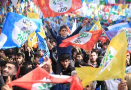 HDP’yi  ezmeye çalışıyorlar