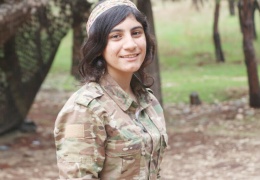 Halayla direnişe katıldı