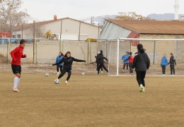 Futbolcular yeni sezonda fileleri havalandıracak