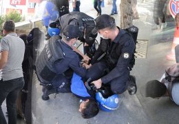 Polis terör estiriyor