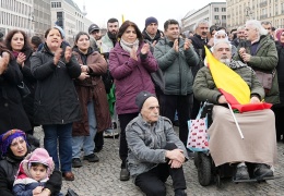 Berlin'de çağrı yankılanırken