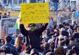 Tarihsel bakamayanlar sözün sahibi olamaz