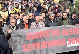 Alevi katliamı var