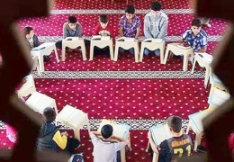 Eğitimde gericilik hız kesmiyor