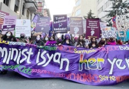 Yalnız ve çaresiz değiliz