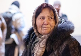 Yaşlı kadınlar yoksulluğa sürükleniyor