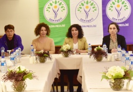 Kadın Meclisi, İzmir'deydi