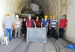 ‘Kimine göre kömür, bize göre geçen ömür’