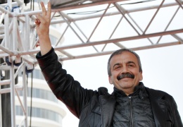21. yüzyılın devrimcisi/dervişi: Sırrı Süreyya Önder