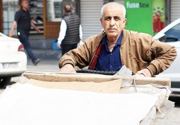Çalışıyorum ama yoksulum