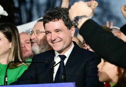 Romanya'da sağ, Portekiz’de sol hezimet yaşadı