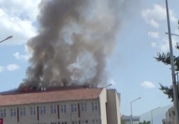 Öğrenciler tehditle susturuluyor