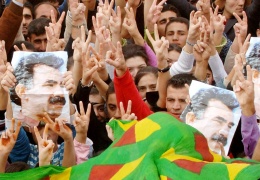 Önder Apo özgür çalışır olmalı